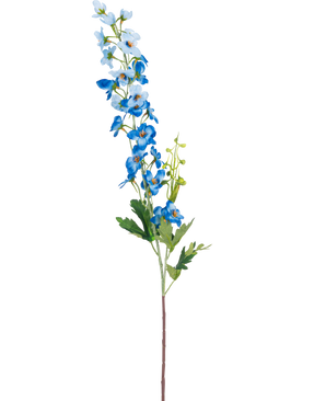 La Flor Artificial Delphinium 79 cm azul tiene un único tallo largo con flores azules en racimos y hojas verdes sobre un fondo blanco. Las flores varían de un azul claro a un azul intenso a lo largo de la parte superior del tallo.