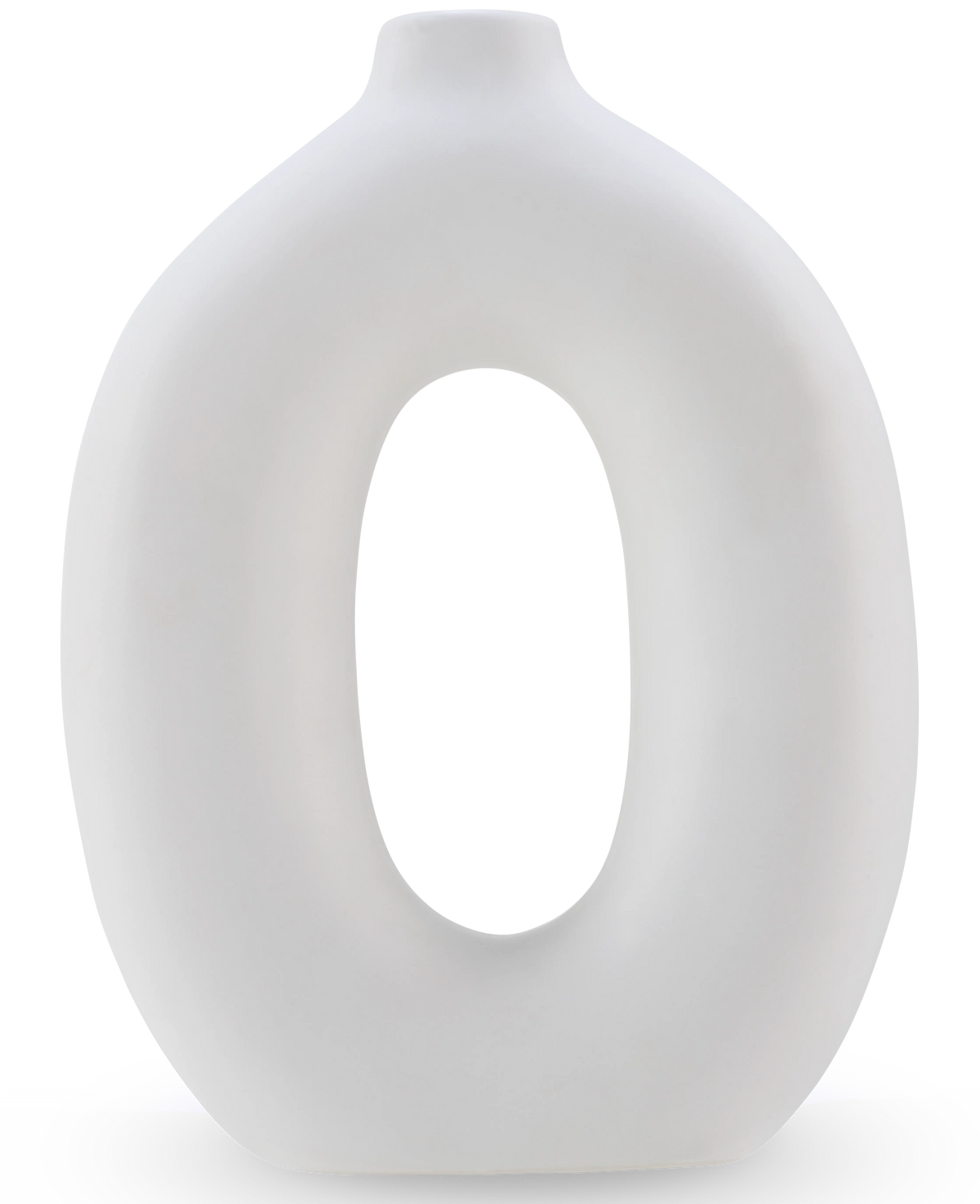 El Vase Gentle 22 cm blanco roto es un jarrón de cerámica ovalado de color blanco roto con el centro hueco y una pequeña abertura en la parte superior, perfecto para flores artificiales. Este elegante jarrón de cerámica se alza sobre un fondo liso.
