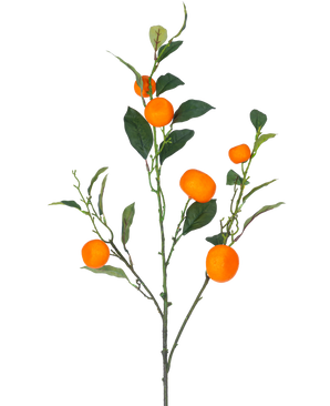 Una rama de mandarina artificial de 104 cm, rama de color naranja con hojas verdes y frutos de color naranja vibrante parecidos a la mandarina, sobre un fondo blanco liso.