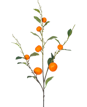 Sobre un fondo blanco liso se representa una rama de mandarina artificial de 93 cm de color naranja con hojas verdes y varias mandarinas naranjas maduras.