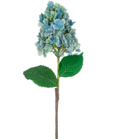 Un solo tallo de Hortensia Artificial de 93 cm de color azul con flores de hortensia azules y verdes con exuberantes hojas verdes, aisladas sobre un fondo blanco.
