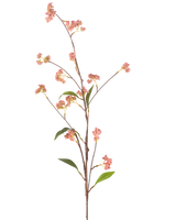 La flor artificial Bayas de 95 cm rosa tiene un tallo largo y delgado con varios pequeños racimos de bayas rosas y algunas hojas verdes, representadas sobre un fondo blanco liso.