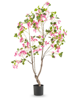 La Buganvilla Artificial de 150 cm es una planta artificial alta con múltiples ramas, hojas verdes y flores de color rosa vibrante en una maceta negra, sobre un fondo blanco liso.