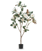 La planta artificial Yulania de 150 cm con flor es una magnolia artificial alta con múltiples ramas, exuberantes hojas verdes y flores blancas en una pequeña maceta negra, sobre un fondo blanco liso.