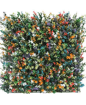 El Seto Artificial Boj multicolor 50x50 cm UV es un panel cuadrado de denso boj artificial con pequeñas hojas y racimos de flores de color naranja, blanco, rojo, amarillo, violeta y azul sobre un fondo de rejilla de plástico verde.