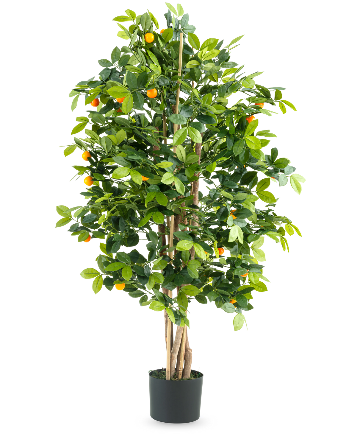 El Naranjo Artificial 120 cm deluxe es un naranjo artificial alto con hojas verdes y pequeños frutos de color naranja en una maceta negra, sobre un fondo blanco liso.
