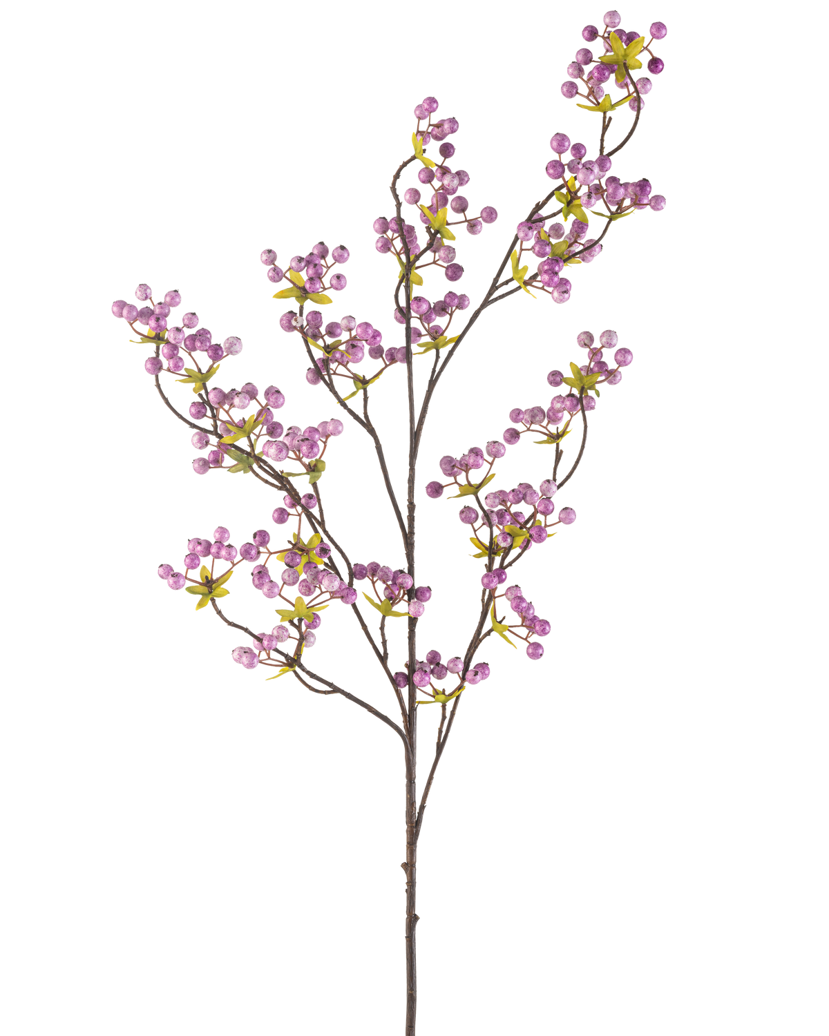 La flor artificial Bayas de 107 cm de color violeta tiene una única rama delgada con múltiples tallos delgados, cada uno decorado con racimos de pequeñas bayas redondas de color violeta claro y algunas hojas verdes, sobre un fondo blanco liso.