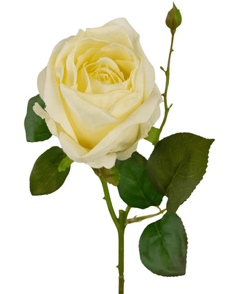 La Rosa Artificial Deluxe 45 cm blanca tiene una única rosa de color crema con hojas verdes y un pequeño capullo sobre un tallo largo, sobre un fondo blanco liso.