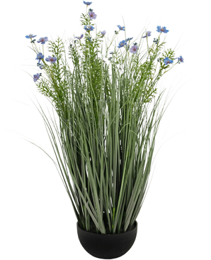 La maceta de césped artificial con forma de cebolla Gesang Flower de color púrpura (90 cm, retardante de fuego) tiene césped artificial verde alto y delgado y delicadas flores de color violeta claro en una maceta negra, sobre un fondo blanco.